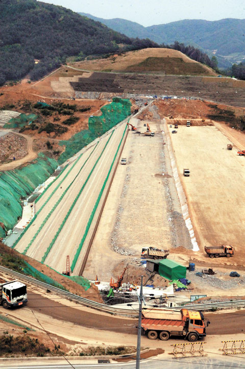 
	��� ��õ�� �ϸ��� �ۿ��� ��õ ��������� ���� ����. 2003�� ������ �� ���� 2011��
���� 7470����� ���Ե� �����̴�. ����� ���� jw-lee@chosun.com
