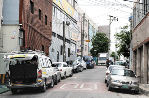 
	�ֱ� ������ ����� �Ͼ ������ ���� 3�� �Ÿ� ���. ���̵��� ������ �ʴ´�. 
