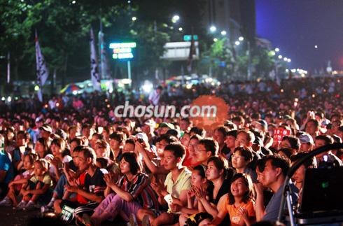 
	5�� ���� ������ ��ģ �к���ȸ �����ڵ��� ���ﱤ���ó�� �ٽø� �кҹ�ȭ��2�θ� �����ߴ�. /���°� ���� 
