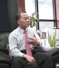 
	[weekly chosun]�ߵ���������ī�� ������ ���� LG�� 2�� �� ���� 60��޷�
