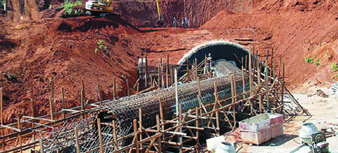 1 미얀마 군정이 비밀리에 건설 중인 땅굴. / photo 버마민주주의소리(DVB)