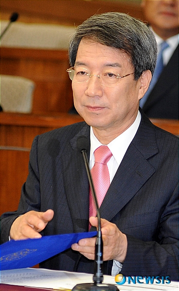 
	
                ����ȭ ������ �̾߱� ��û�ϴ� ������ �����Ѹ� �ĺ���
            
