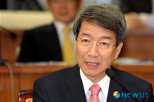 
	
                ���� ���ϴ� ������ �ĺ���
            
