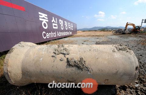 
	������ �ߴܵǸ� ��¼������ �Ҿ��� �ֹε�  �泲 ���ⱺ ���� ������ �� �߽�����Ÿ�� �������� ���� ����. ���� �������� 54%�� ���簡 �����Ӱ� ����ǰ� ������ �ֹε��� ���� ���簡 �ߴܵ��� �𸥴ٸ� �Ҿ����ϰ� �ִ�./������ ���� shin69@chosun.com
