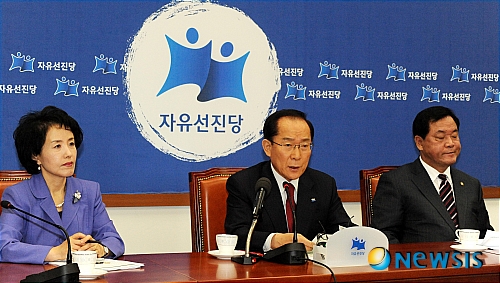 
	
                ���ر��� �̾߱��ϴ� ��ȸâ ����
            
