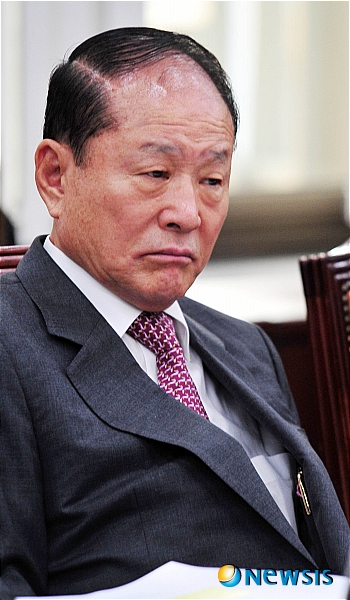 
	
                �ɰ��� ǥ���� �̻�� �� ��ȸ������
            
