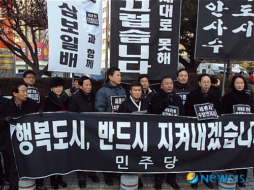 
	
                <������ ������>������ �Ѹ� ��������
            
