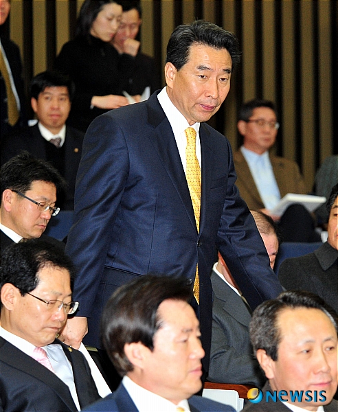 
	
                ��å�ǿ���ȸ ������ �̰��� ������ǥ
            
