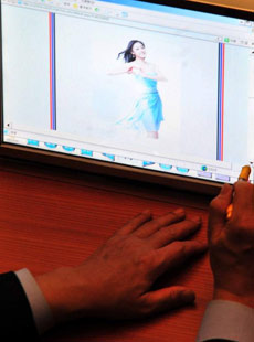 
	2�� ���� ��ȸ���� ���� ��ȸ�ǿ��� �� �ǿ��� �迬���� ������ ���� �ִ�. / ���ý�
