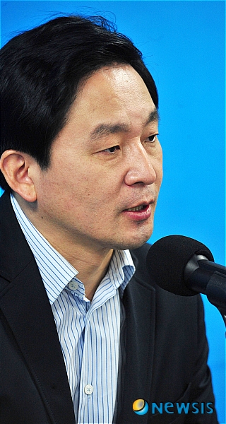 
	
                ����� �ǿ� ���ڰ���ȸ
            
