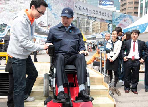 만든 곳: 한국 네티즌본부카페