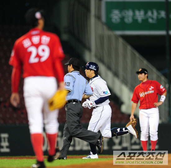 
	[����] SK �豤��, '�ƽ��� Ȩ�� �ѹ�'
