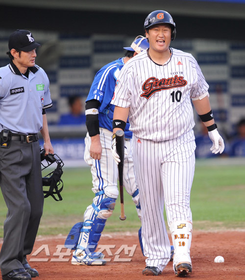 
	[����] �Ե� �̴�ȣ, Ȩ���� �ȳ����� �Ŀ︸...
