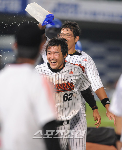 
	[����] ������ ���� �ø��� ������� ������ �޴� �Ե� Ȳ����
