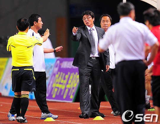 
	[����]Ȳ��ȫ, '���� �ʹ��ϳ�'
