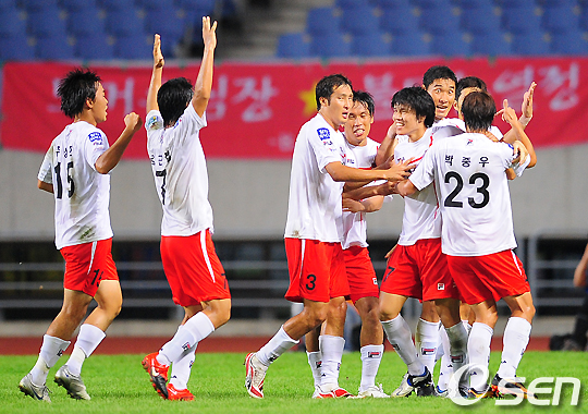 
	[����]������, '�Ӹ��� �־���'
