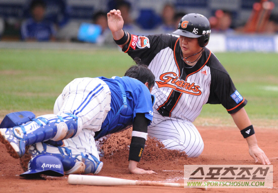 
	[����] Ȩ���� �����̵� ������ �Ǵ� �̴�ȣ
