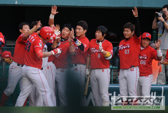 
	[����] KIA ���ƶ� "���� Ȩ�� �ƾ��"
