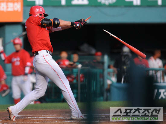 
	[����] KIA ������, "���� ��Ʈ���� �� �̷���?"
