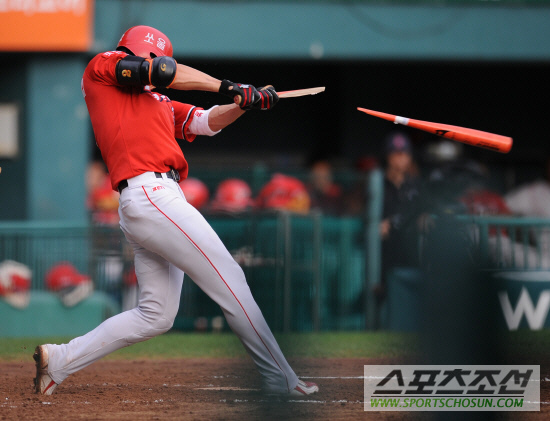 
	[����] KIA ������, "���� ��Ʈ���� �� �̷���?"
