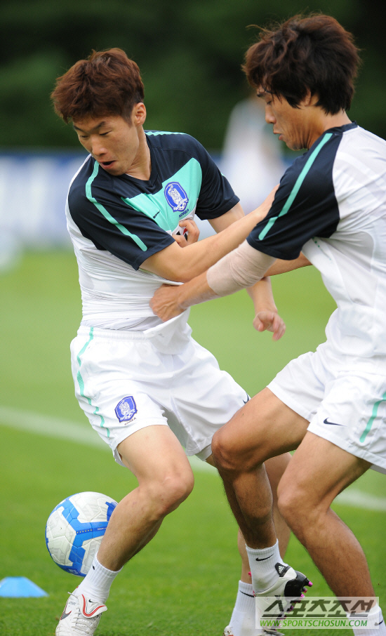 
	[ȭ��] �ֿ� "�Բ� ��ϴ� ���ƿ�~"
