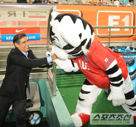 
	[����] ��Ʈ��, ���� �ѱ��� ���ƿ�
