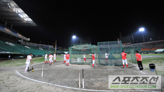 
	[����] SK, ������ ¡��(?)
