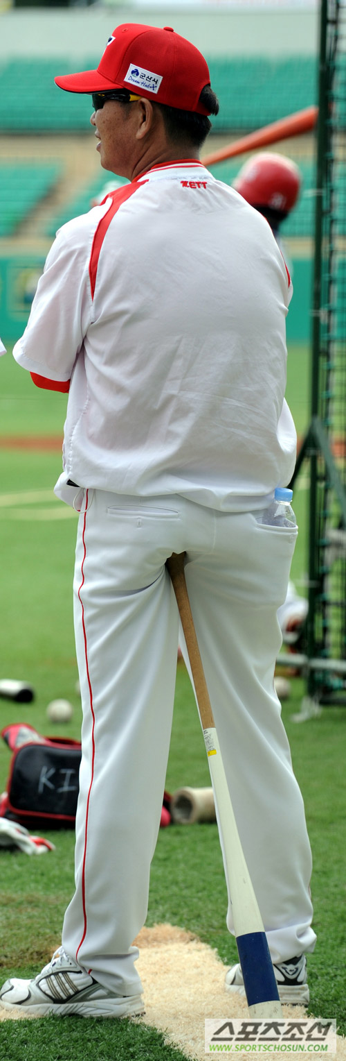 
	[����] ���ξ߱� ��ġ�鿡�� �����Ʈ�� '00' �̴�
