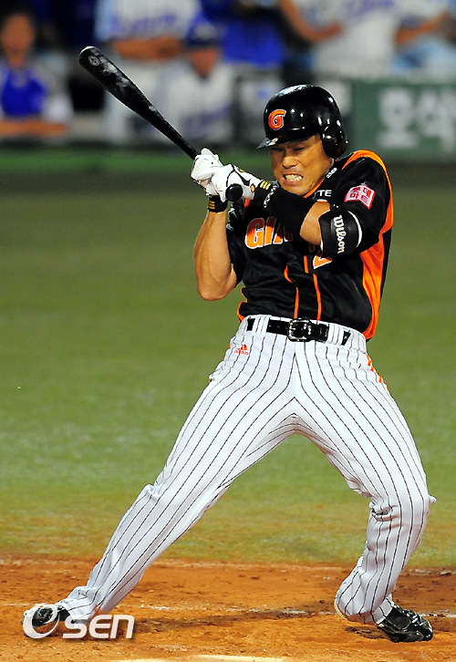 
	[����]����ȯ,'������! �λ󺹱� �󸶵ƴٰ�'
