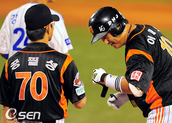 
	[����]�̴�ȣ,'Ȩ�� ��� ����� ��Ÿ�׿�'
