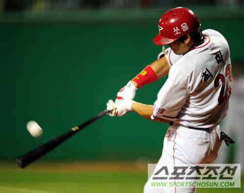 
	[����] KIA ����, 2�� Ȩ������ �¸� ����
