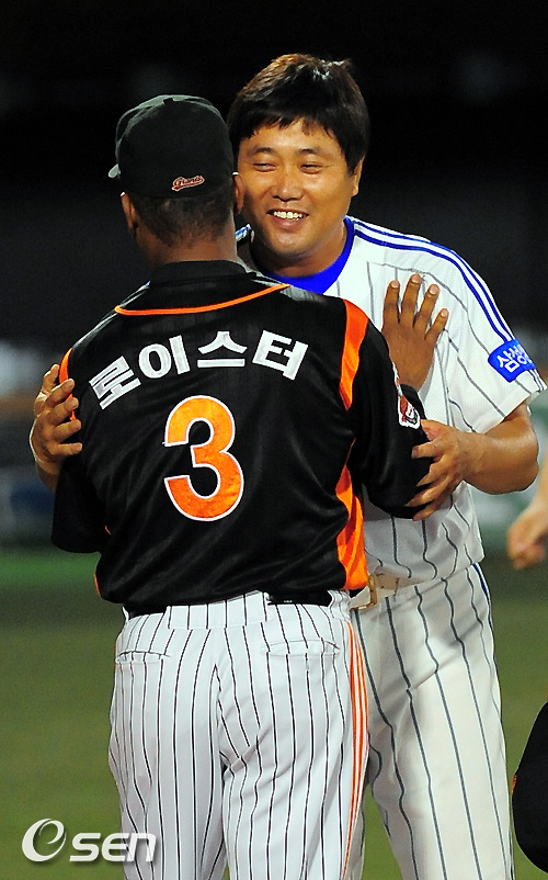 
	[����]������,'���̽��� ������ �������̿���'
