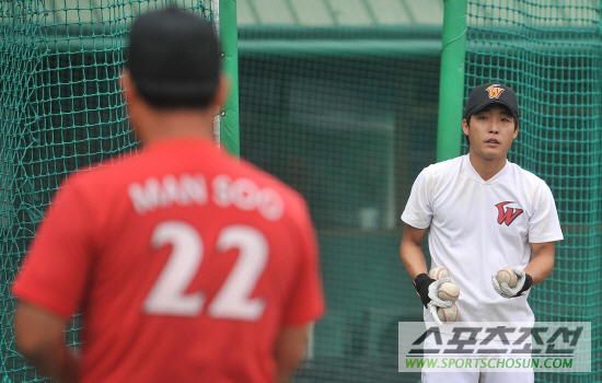 
	 �̸�����ġ, ����ȭ�� �θ��� �ٰ�����. ȭ��¦ ��� ǥ���� ����ȭ
