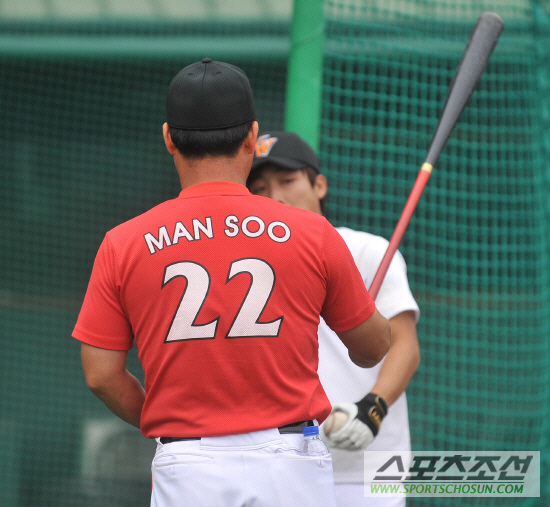 
	 ����̷� �������� ���� �ڼ��� ����ȭ�� ��½ ���Ѵ�.
