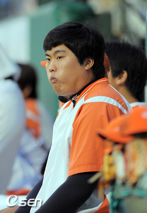 
	[����]������, '�ٽ� 1�� �ڸ� ��ų�� ������?'
