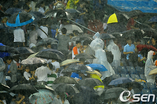 
	[����]8ȸ�� ���ڱ� ������� ��� ��� �ߴ�
