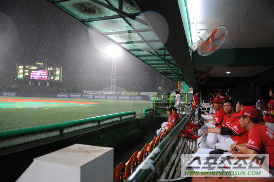 
	[����] �񵿱��� '���� �� �Ͼ� ��'
