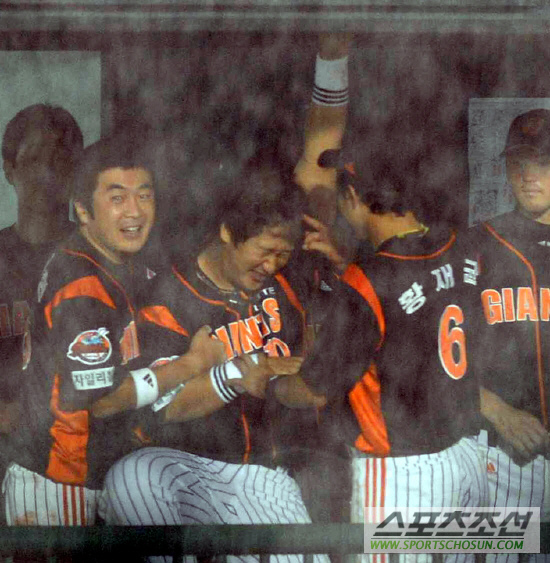 
	[����]�Ե� �̴�ȣ Ȳ��� '����' �°� ������ ��
