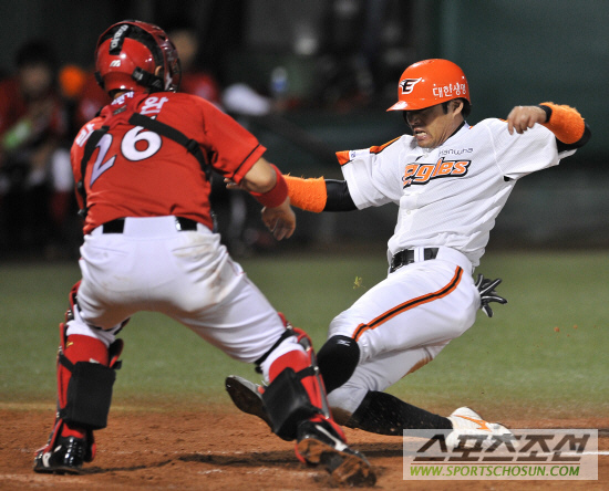 
	[����] �ڰ��, ��ٸ��� �־���
