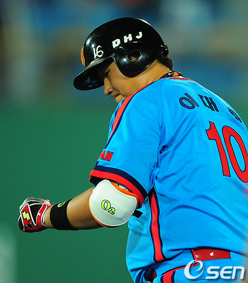 
	[����]�̴�ȣ,'����! ���� �ռ�����!'
