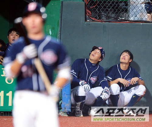 
	[����] �λ� �������� �κ���,' ���ư��� ���� �ó�'
