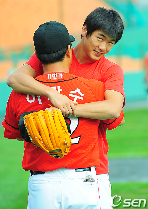 
	[����]�豤��-�̸���,'������ ����!'
