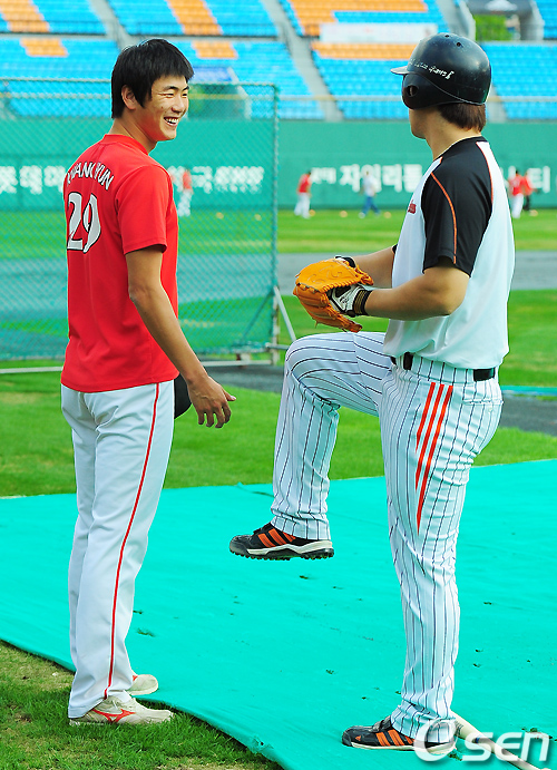 
	[����]����ȣ,'������! �� �������� �̷�'
