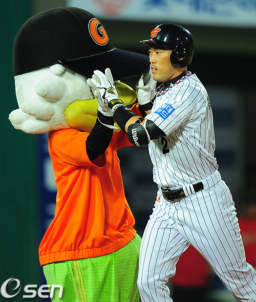 
	[����]����ȯ,'���ۺ��� �ַ��� ��!'
