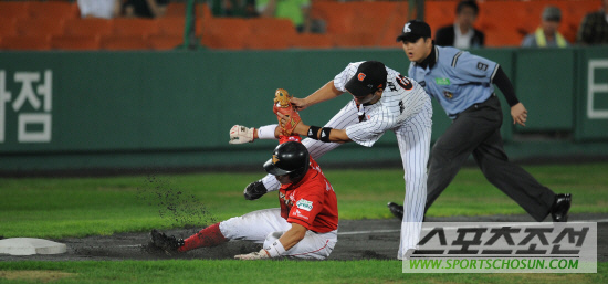 
	[����] SK ���ٿ�, ' �̰� ������?'
