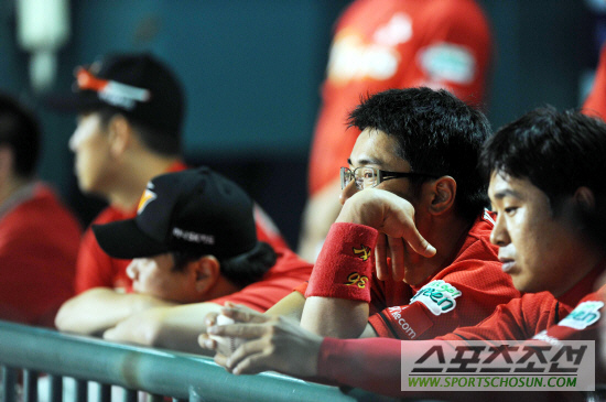 
	[����] SK ���ƿ� '�̷��� ��� ��ĥ��'
