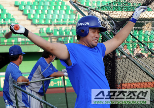 
	'���� ���� ����Ÿ���� �ְ���'��� ���� ��Ʈ�� �ֵ鷯 ���� �������̴�.
