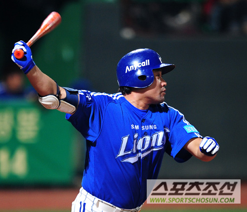 
	[����] "��~��~�� Ȩ��!" ��ġ�� KIA�ҵ�
