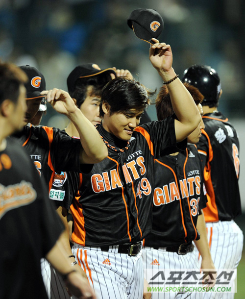 
	[����] �Ե� ȫ���� "33�� ���� ���� �Ծ��"
