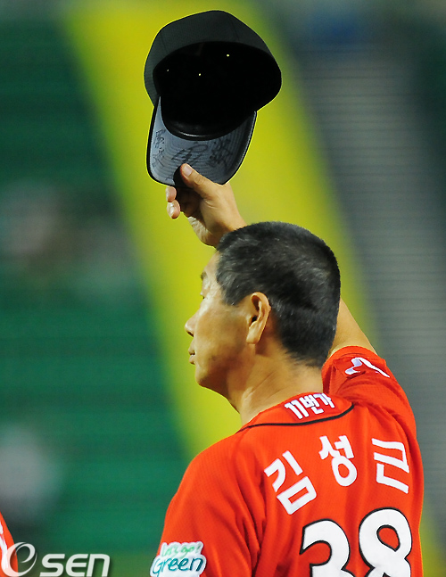 
	[����]�輺��,'�� ������ �����Դϴ�'
